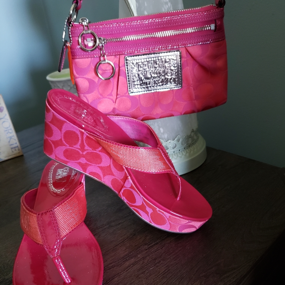 Coach Poppy Cammie Signature C Wedge Sandal 7) - Picture 8 of 8